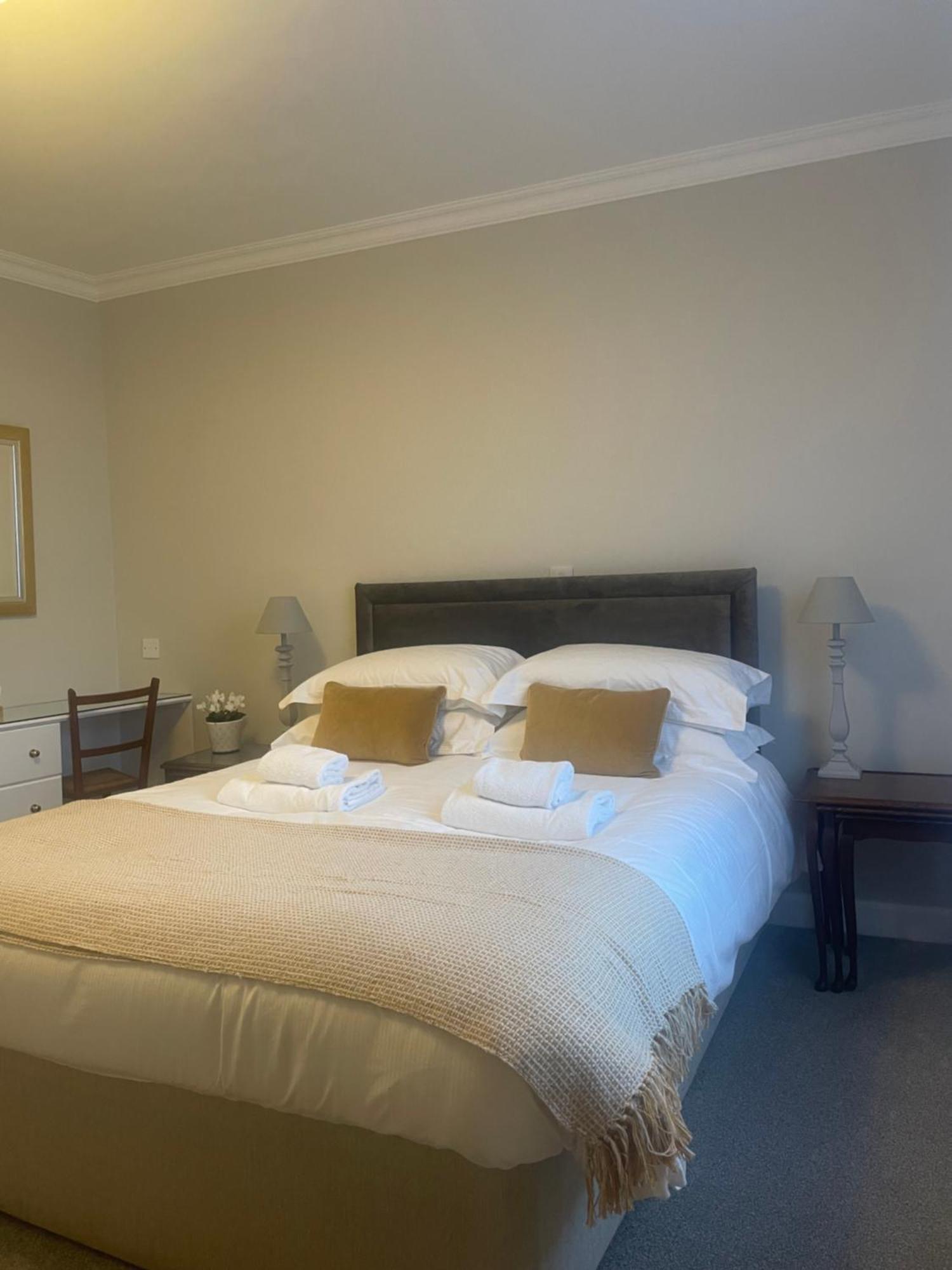 The Garret Hotel Kirkcudbright Extérieur photo
